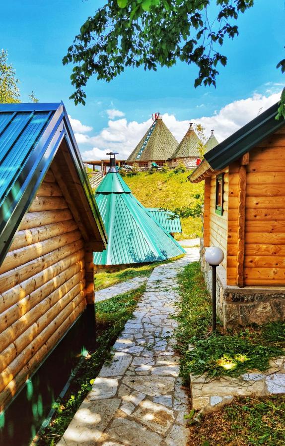 Kozak Apartments & Restaurant Mojkovac Bagian luar foto