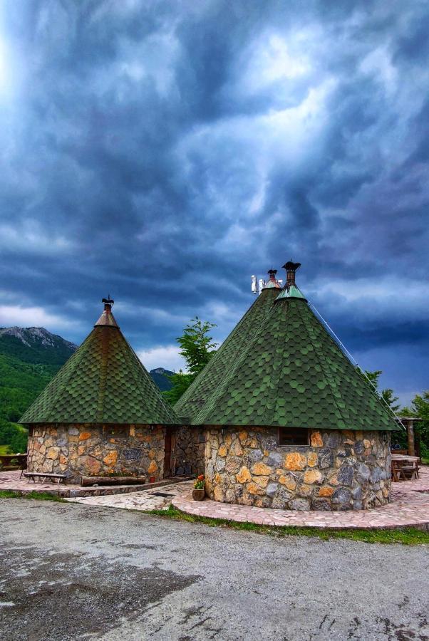 Kozak Apartments & Restaurant Mojkovac Bagian luar foto