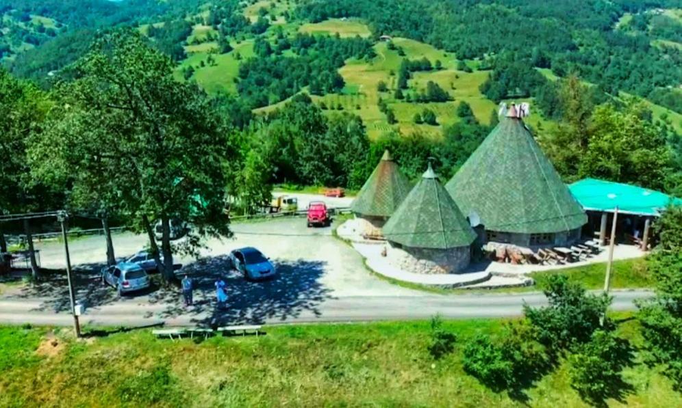Kozak Apartments & Restaurant Mojkovac Bagian luar foto