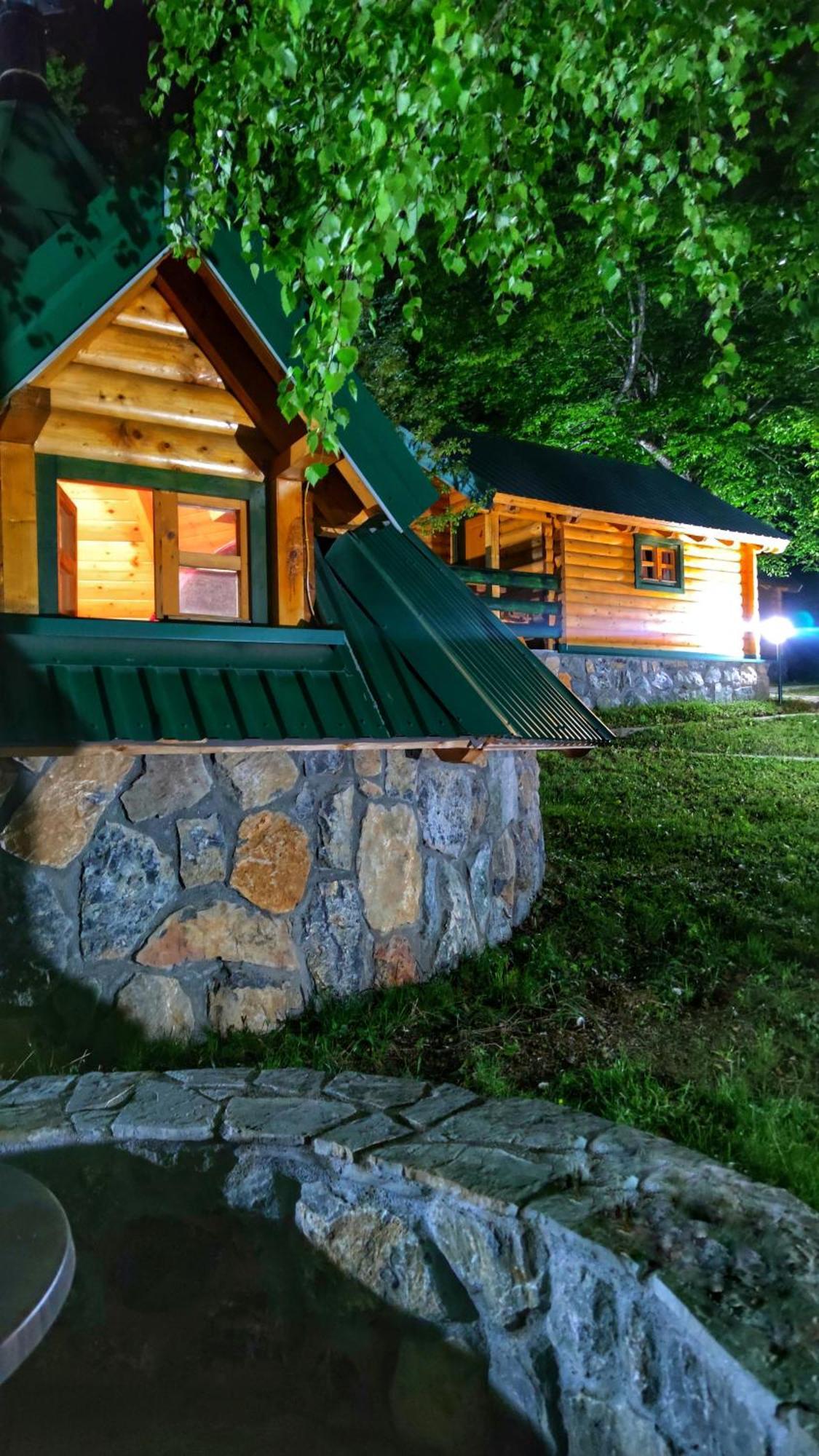 Kozak Apartments & Restaurant Mojkovac Bagian luar foto