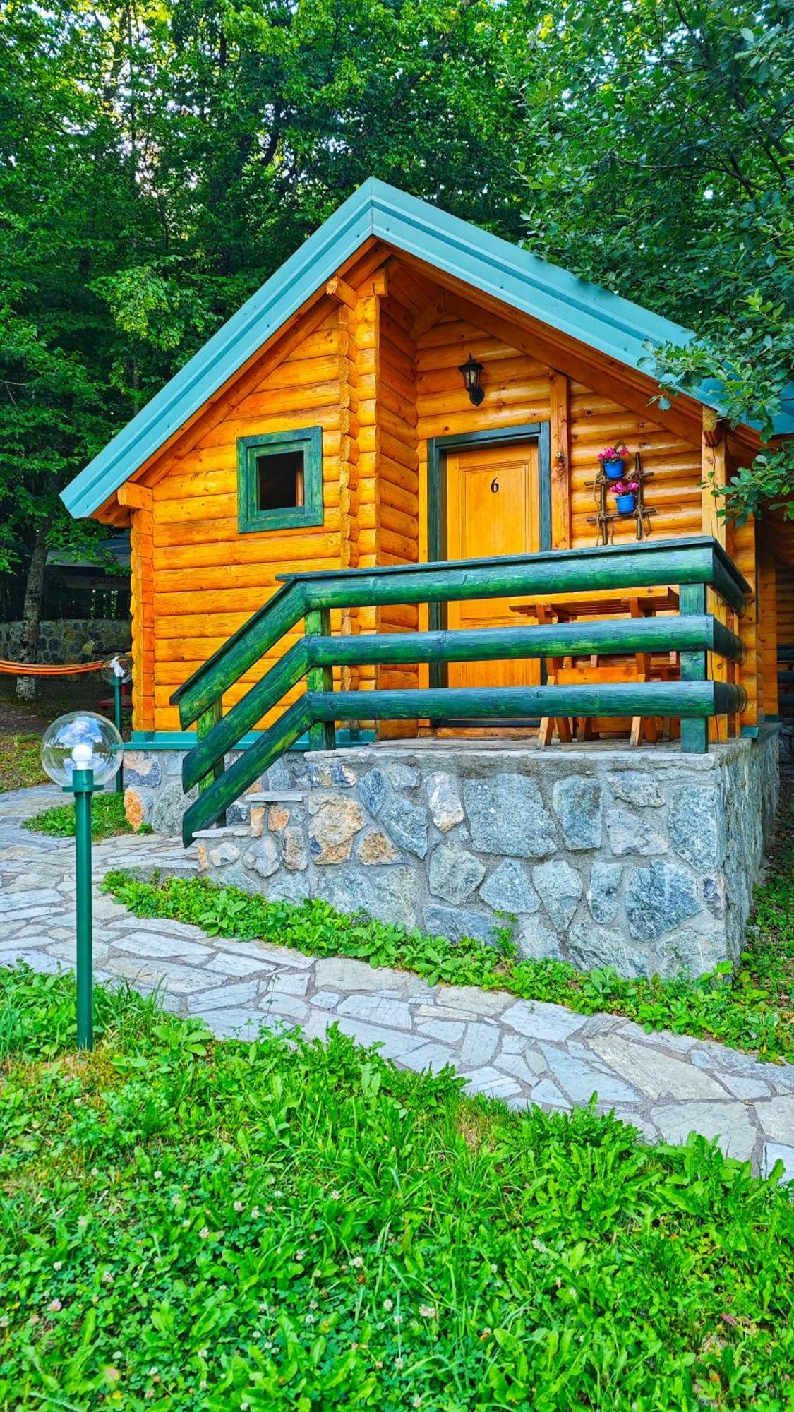 Kozak Apartments & Restaurant Mojkovac Bagian luar foto