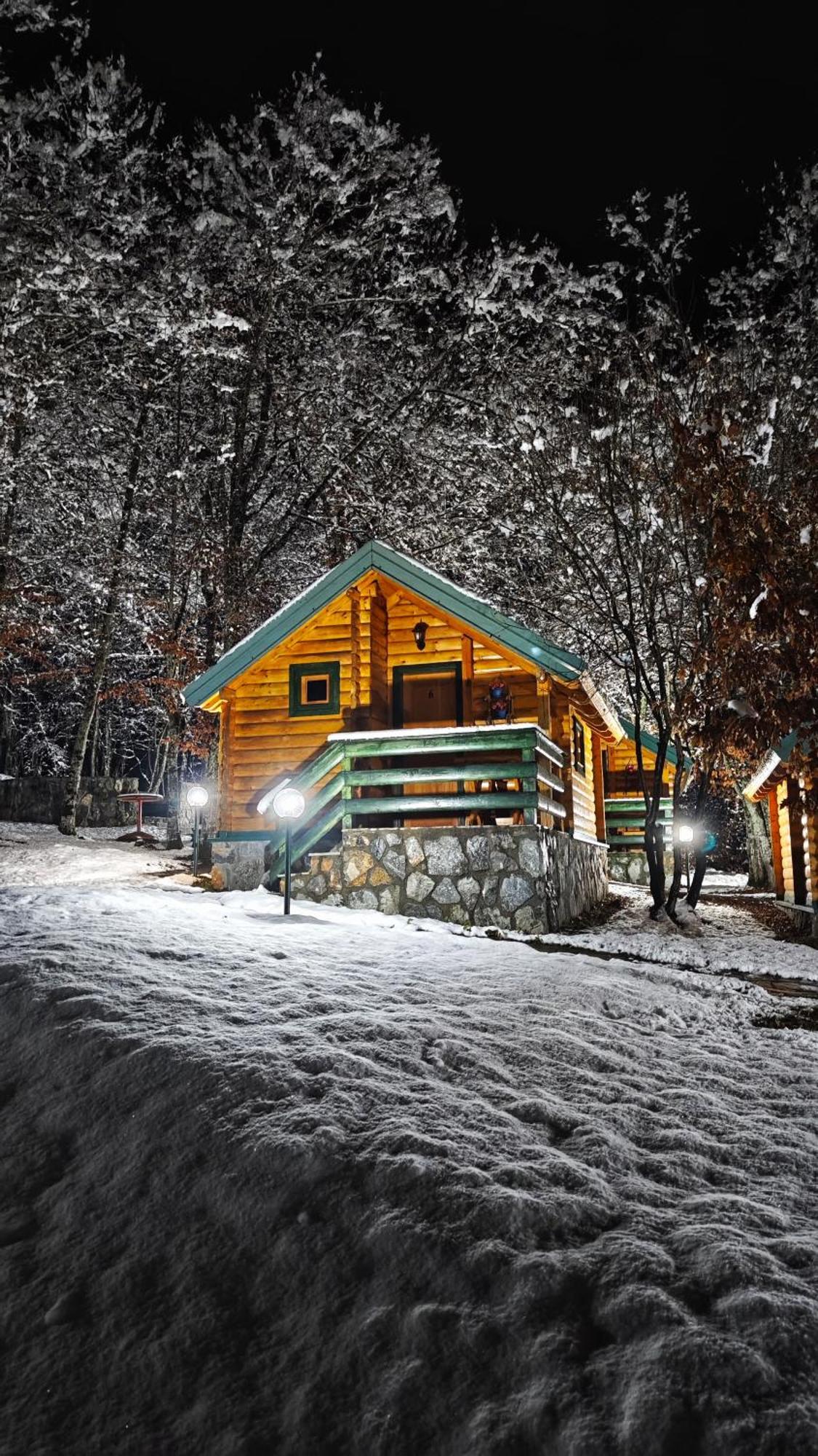 Kozak Apartments & Restaurant Mojkovac Bagian luar foto